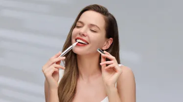 Should I Brush My Teeth After Using Whitening Strips?